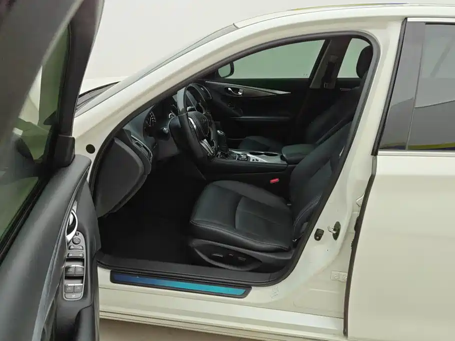 Infiniti Q50L — миниатюра 9