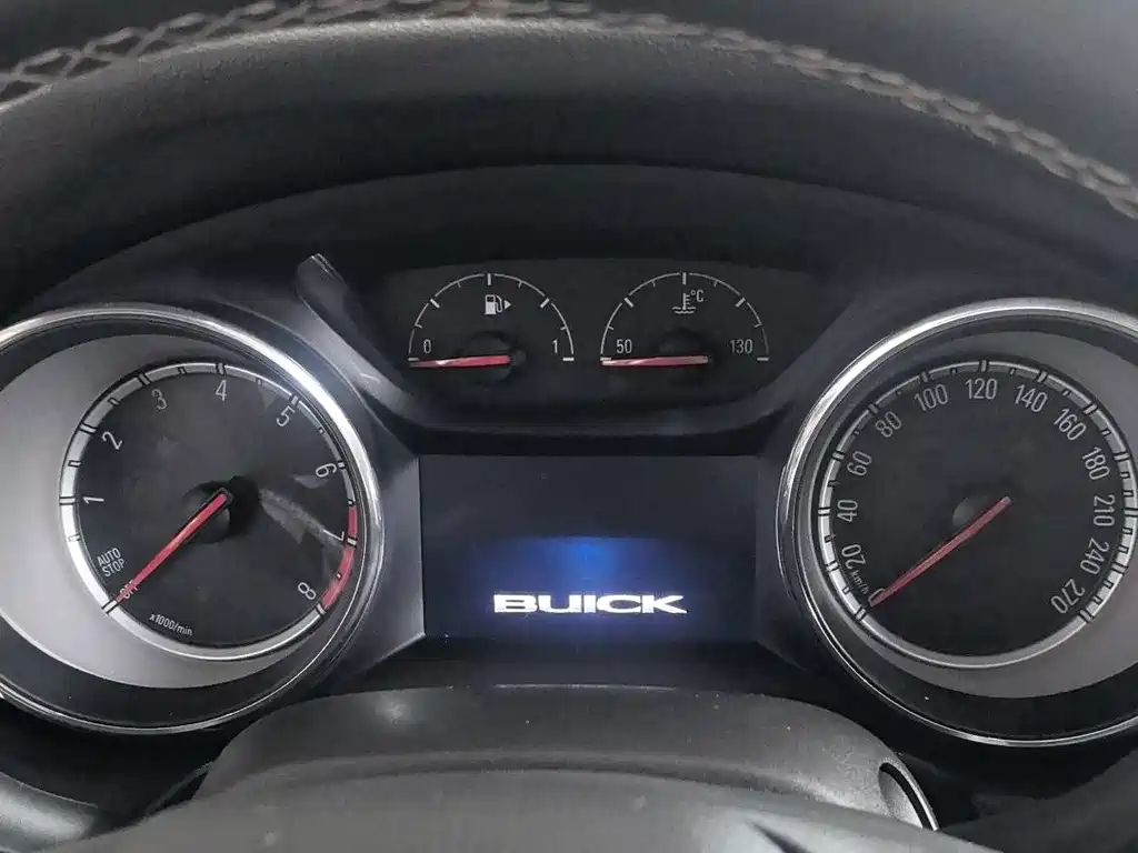 Buick Regal — миниатюра 11