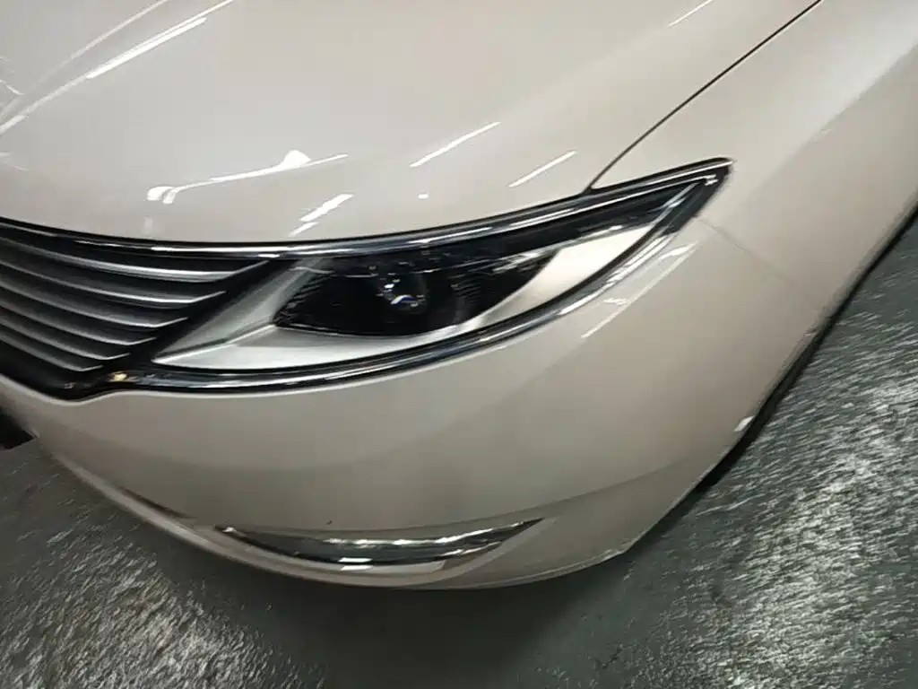 Lincoln MKZ — миниатюра 24