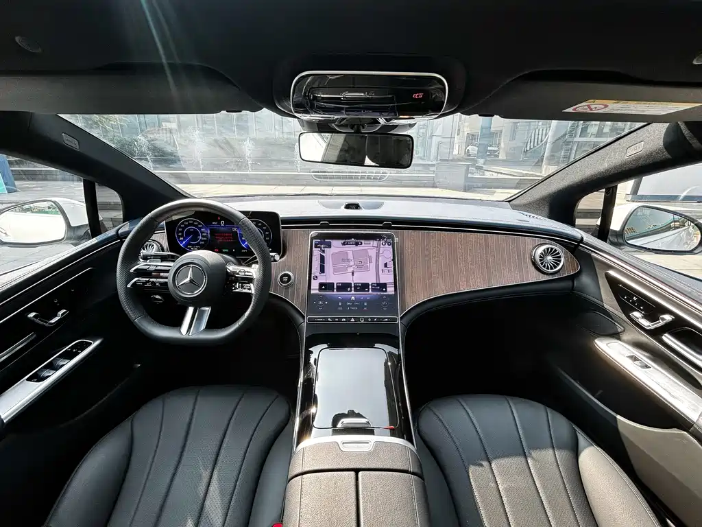 Mercedes-Benz EQE — миниатюра 8