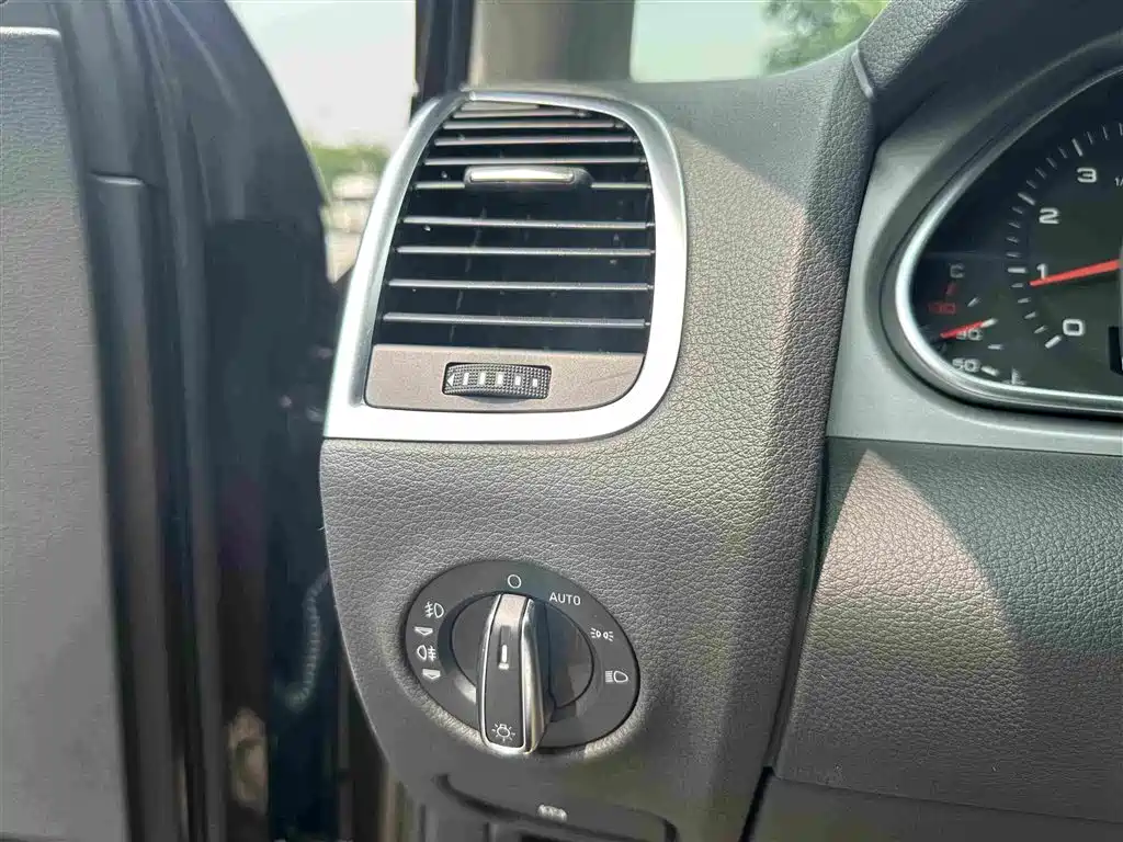Audi Q7 — миниатюра 16