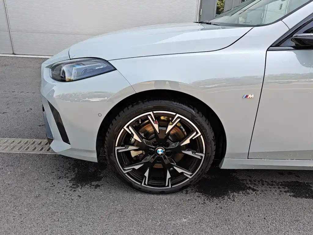 BMW 2 Series — миниатюра 13