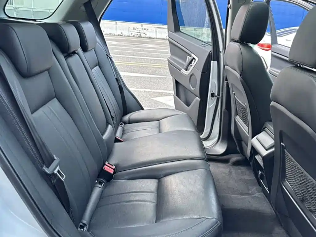 Land Rover Discovery Sport — миниатюра 9