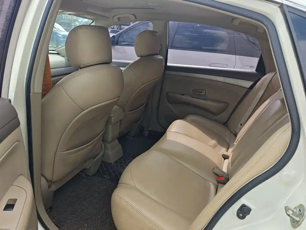 Nissan Sylphy — миниатюра 9