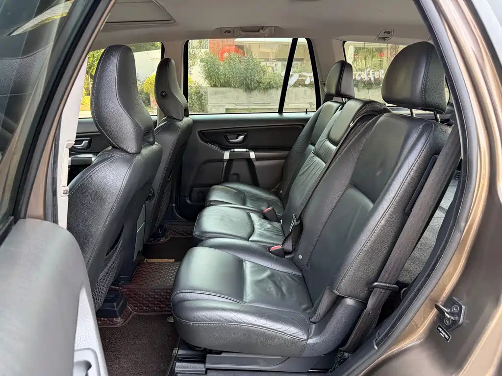 Volvo XC Classic — миниатюра 13