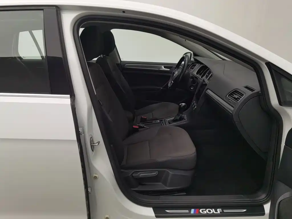 Volkswagen Golf — миниатюра 23