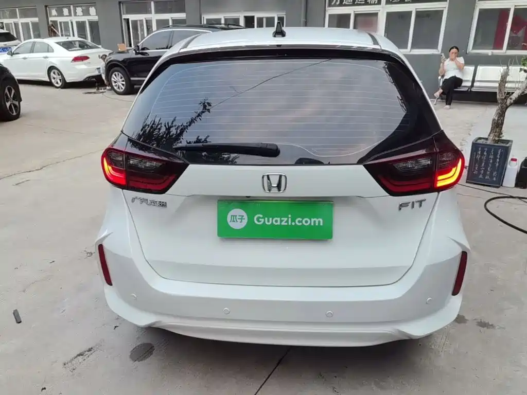 Honda Fit — миниатюра 6