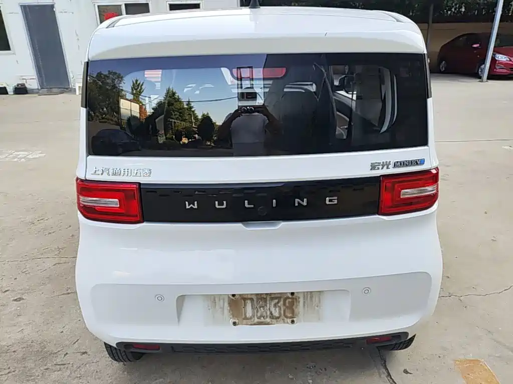 Wuling MINIEV — миниатюра 6