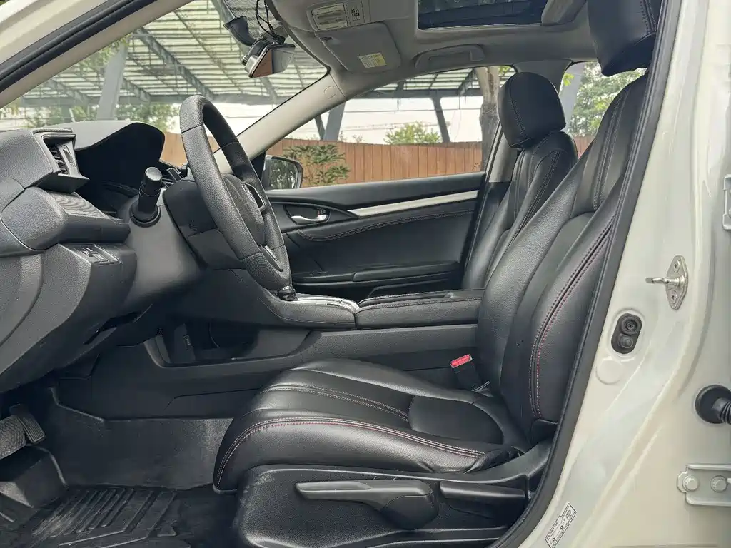 Honda Civic — миниатюра 9