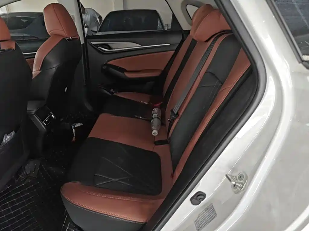 Changan Eado — миниатюра 17
