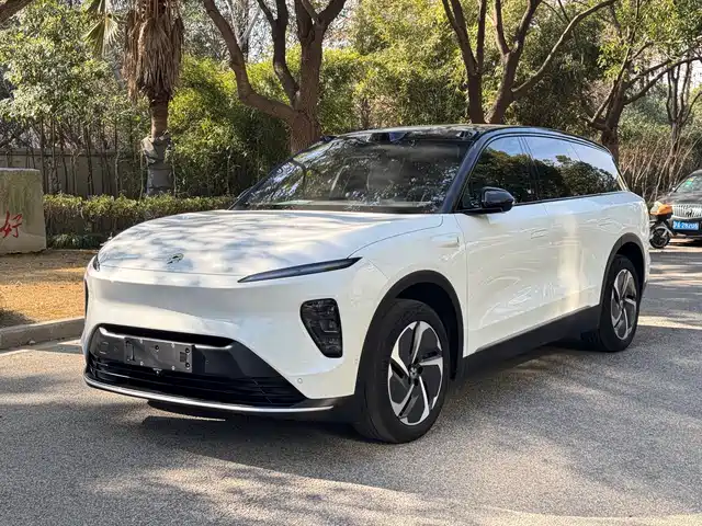 2024 Nio ES8