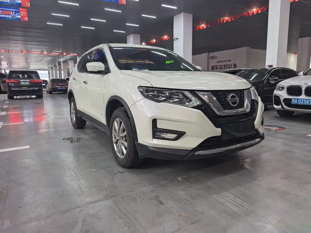 Nissan X-Trail — миниатюра 3