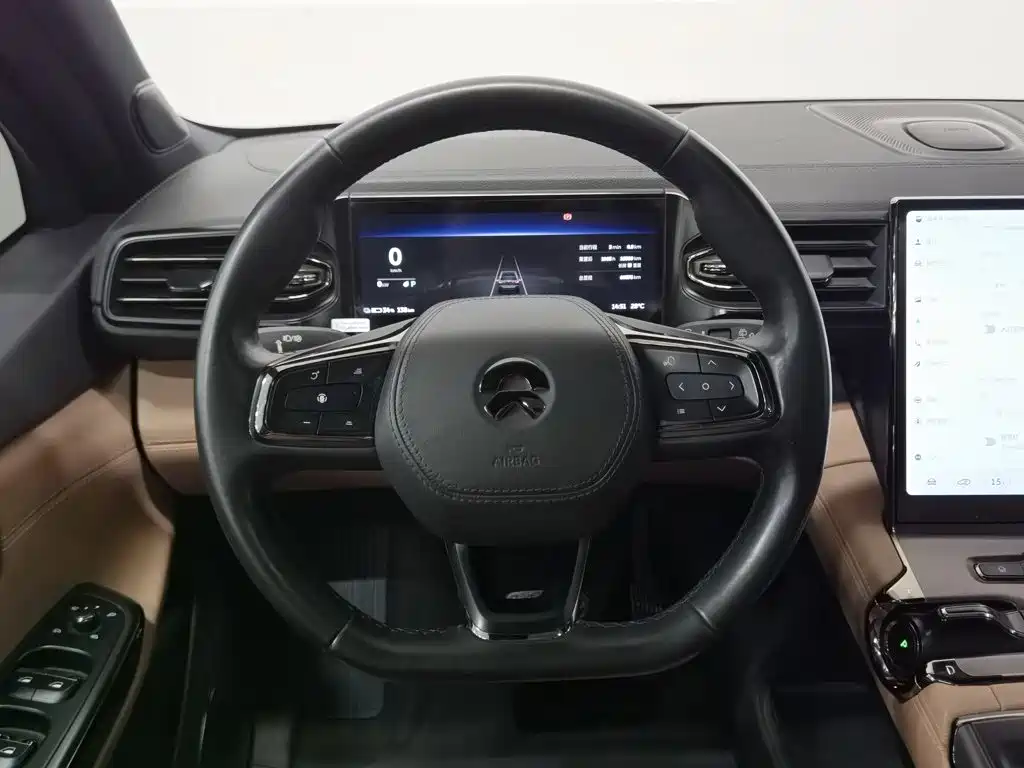 NIO ES6 — миниатюра 11