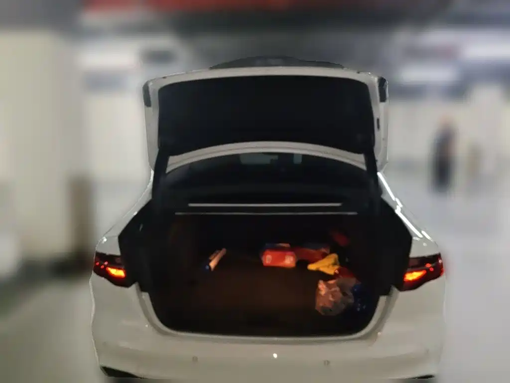 Jaguar XEL — миниатюра 20