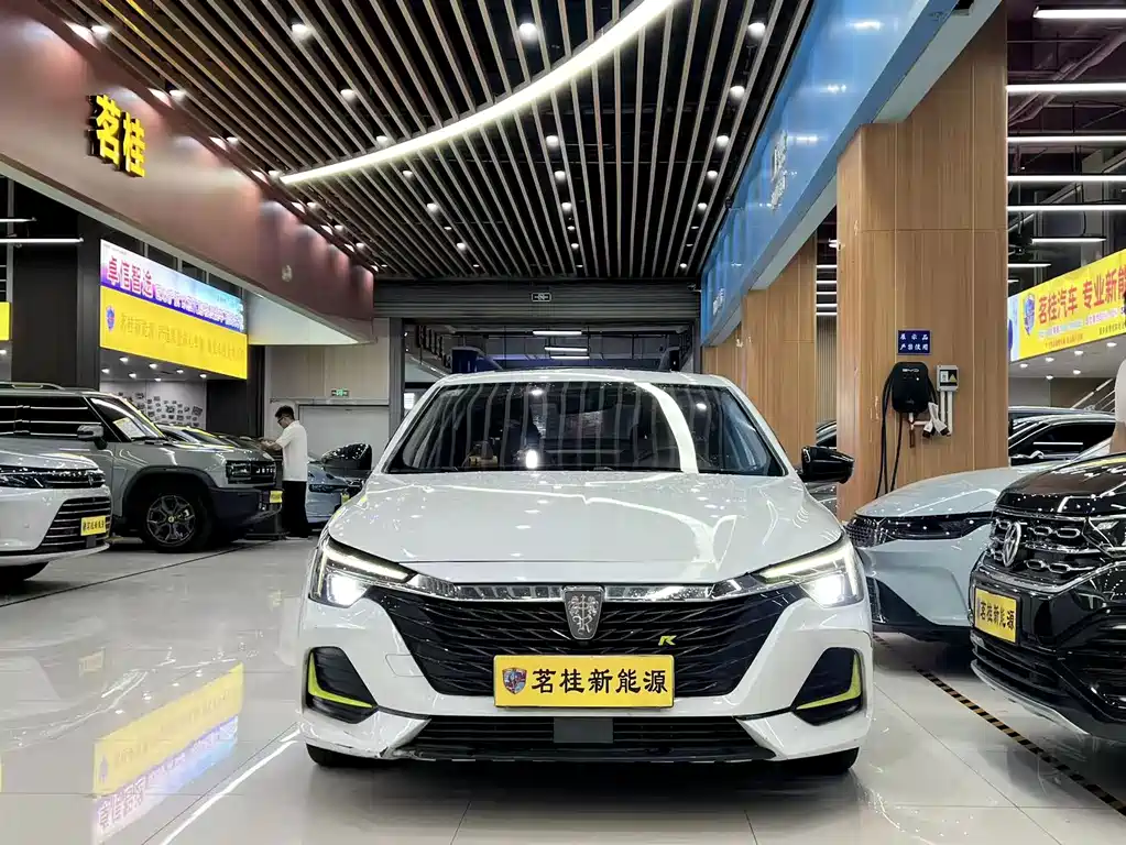 Roewe i6 MAX New Energy — миниатюра 2
