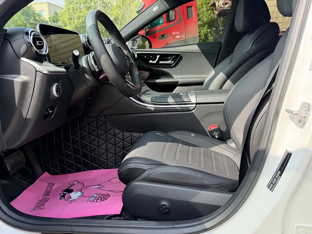 Mercedes-Benz C-Class — миниатюра 10