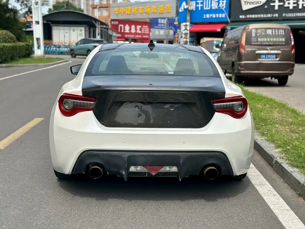 Toyota 86 — миниатюра 8