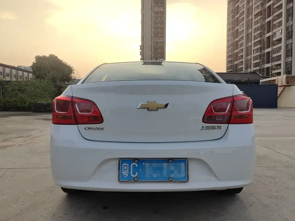 Chevrolet Cruze — миниатюра 14