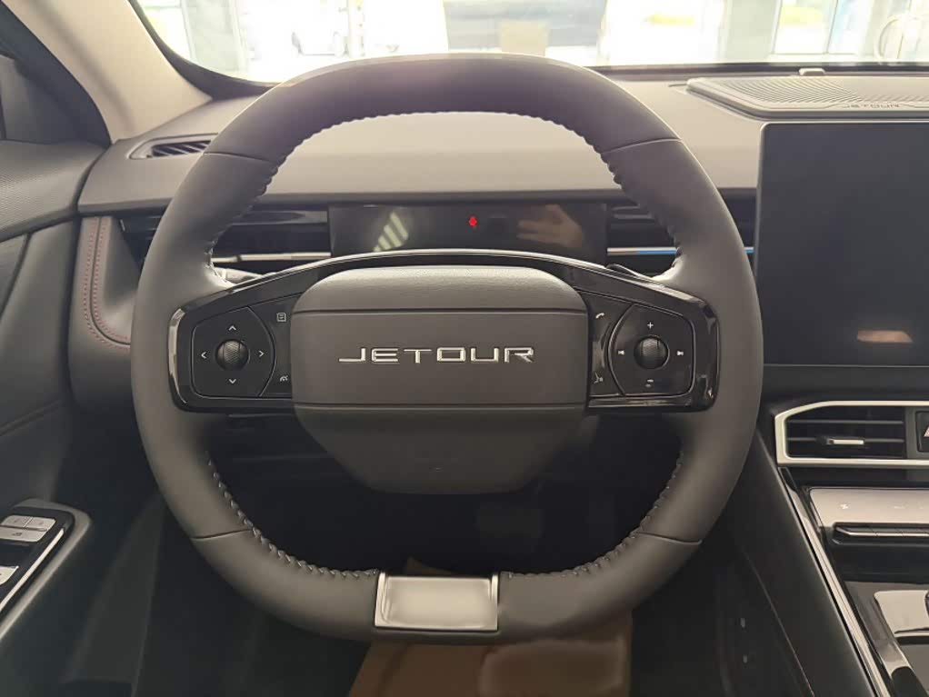 Jetour Jetour Dasheng 1.5 л 2024 г. Чёрный, пробег 17000 км