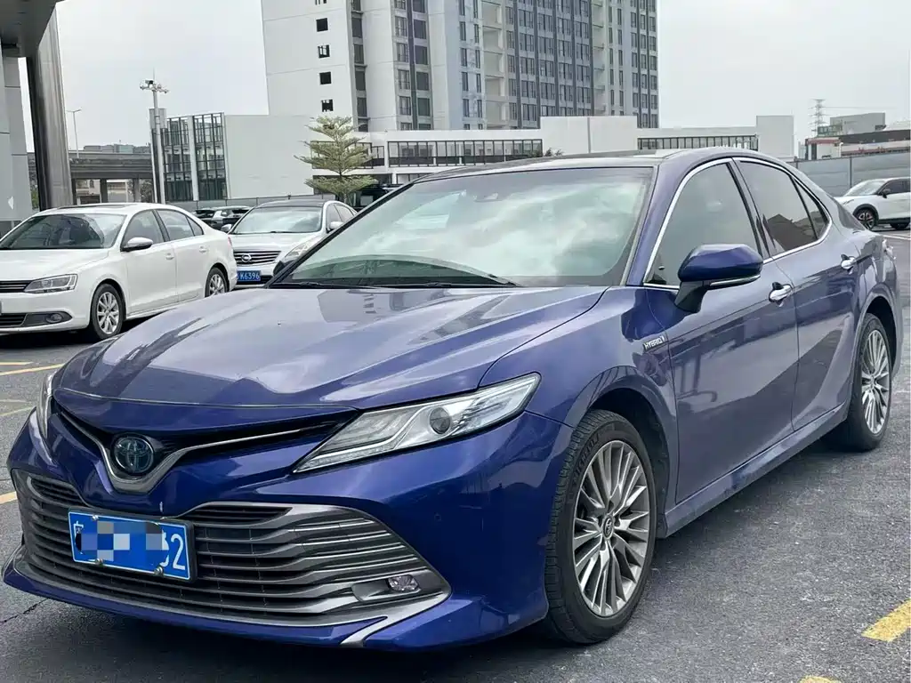 Toyota Camry 2019
