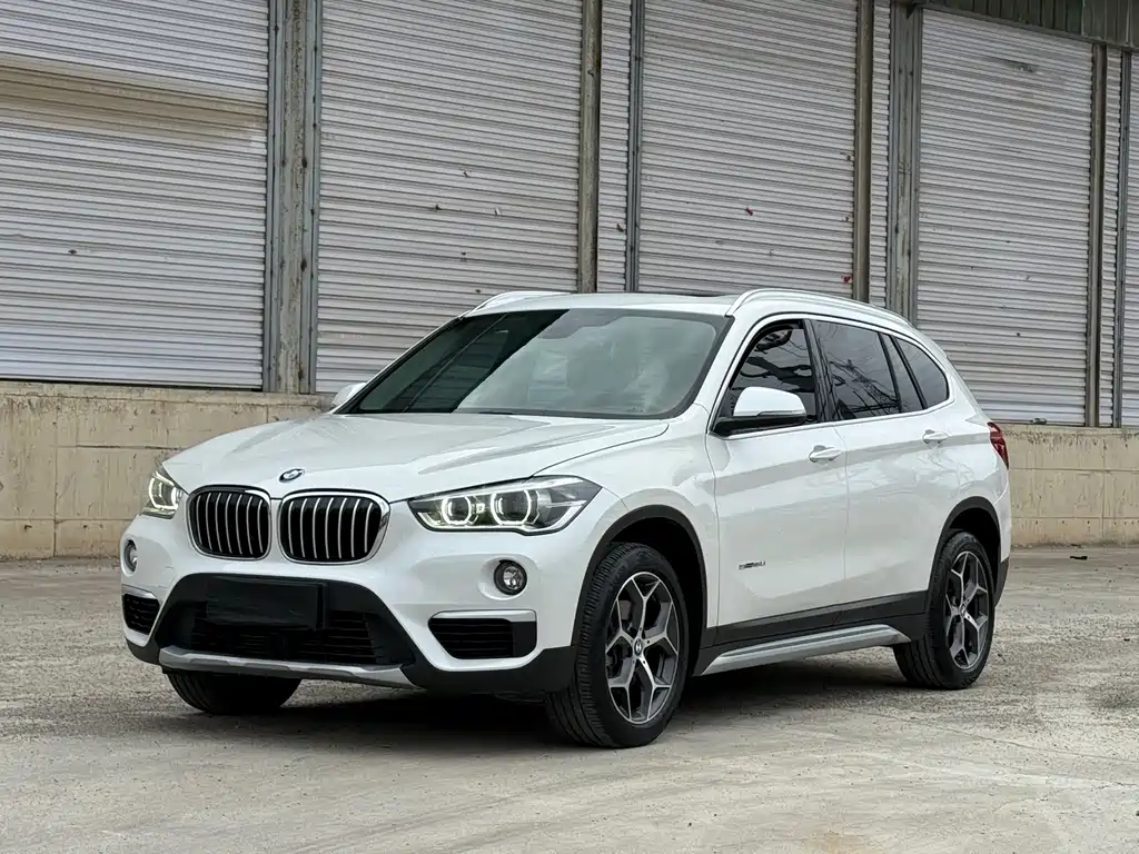 Купить BMW X1
