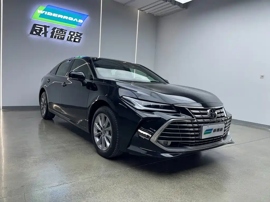 Toyota Avalon — миниатюра 3