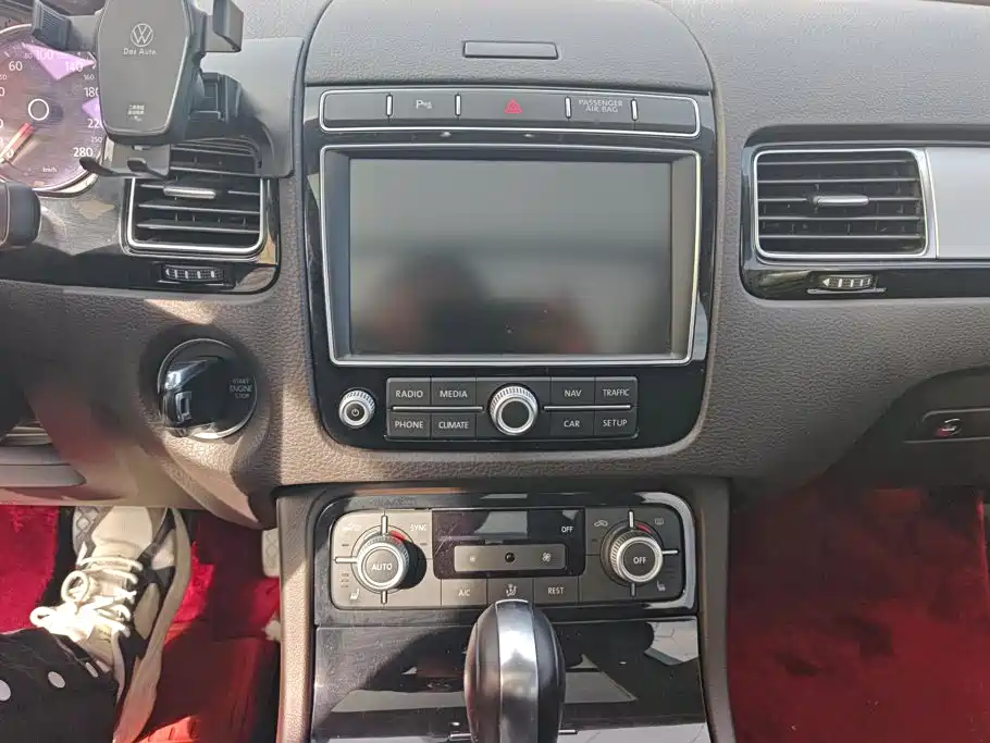 Volkswagen Touareg — миниатюра 13
