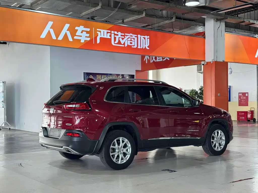 Jeep Cherokee — миниатюра 6