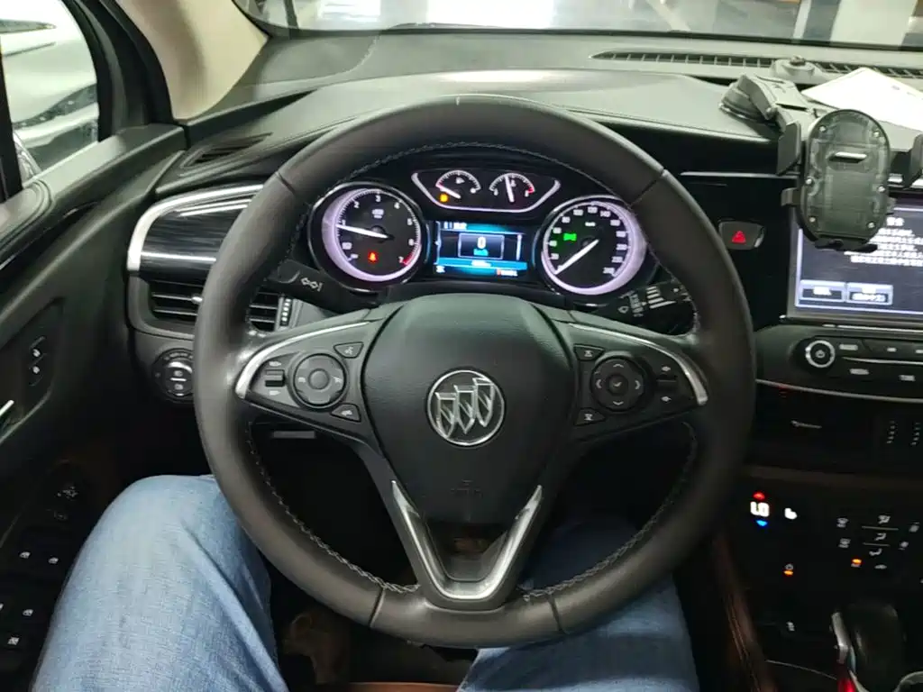 Buick Envision Plus — миниатюра 11