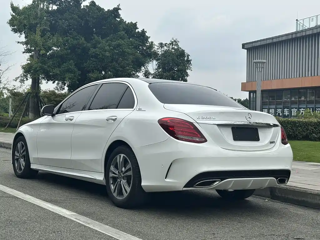 Mercedes-Benz C-Class — миниатюра 3