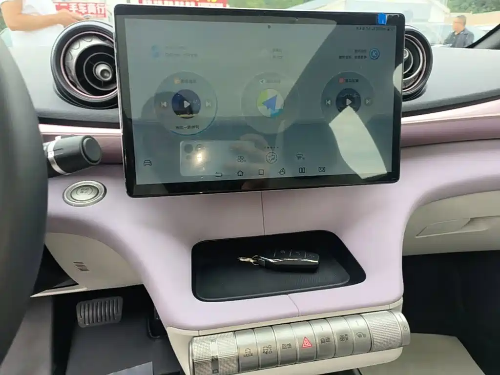 BYD Dolphin — миниатюра 13