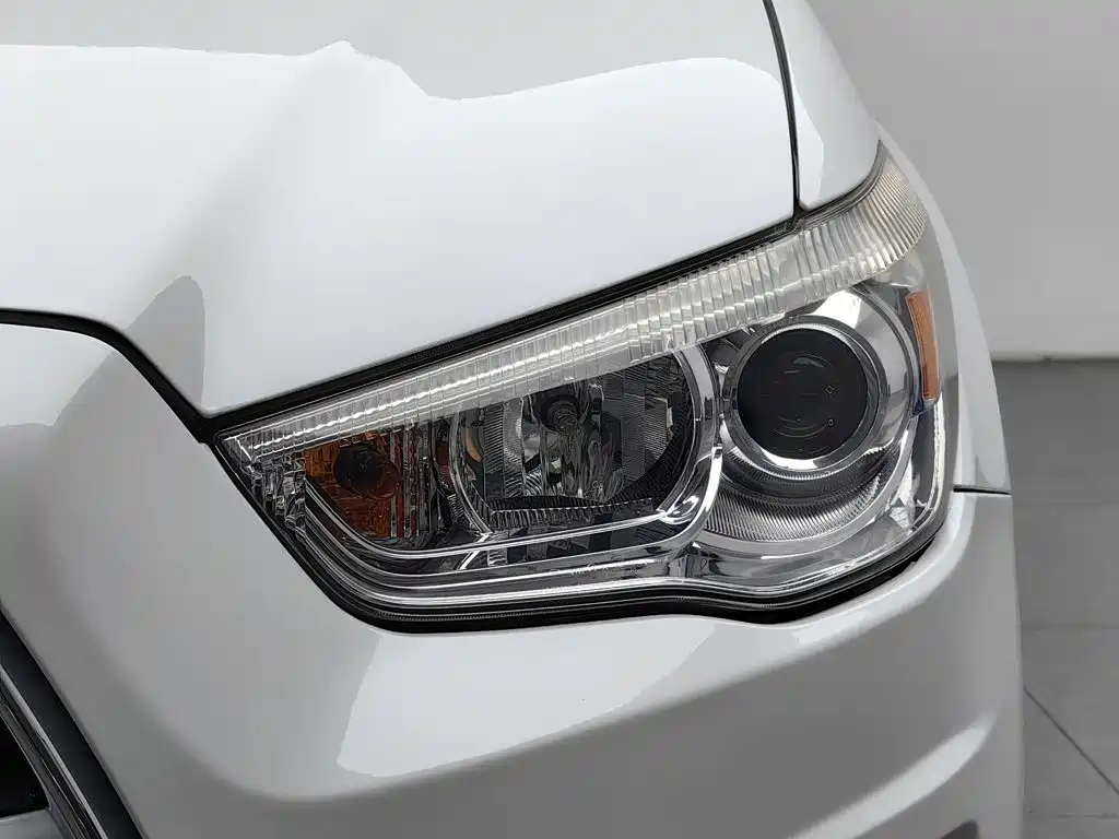 Mitsubishi ASX — миниатюра 7