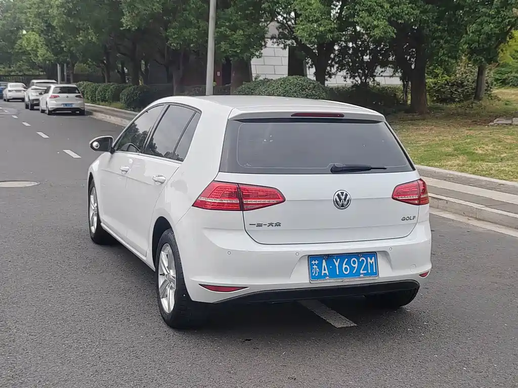 Volkswagen Golf — миниатюра 9