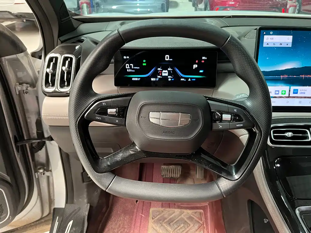 Geely Boyue L L 2025 1.5TD DCT