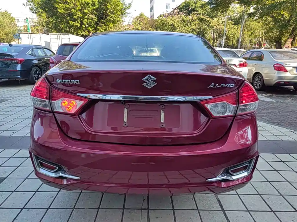 Suzuki Alivio — миниатюра 6