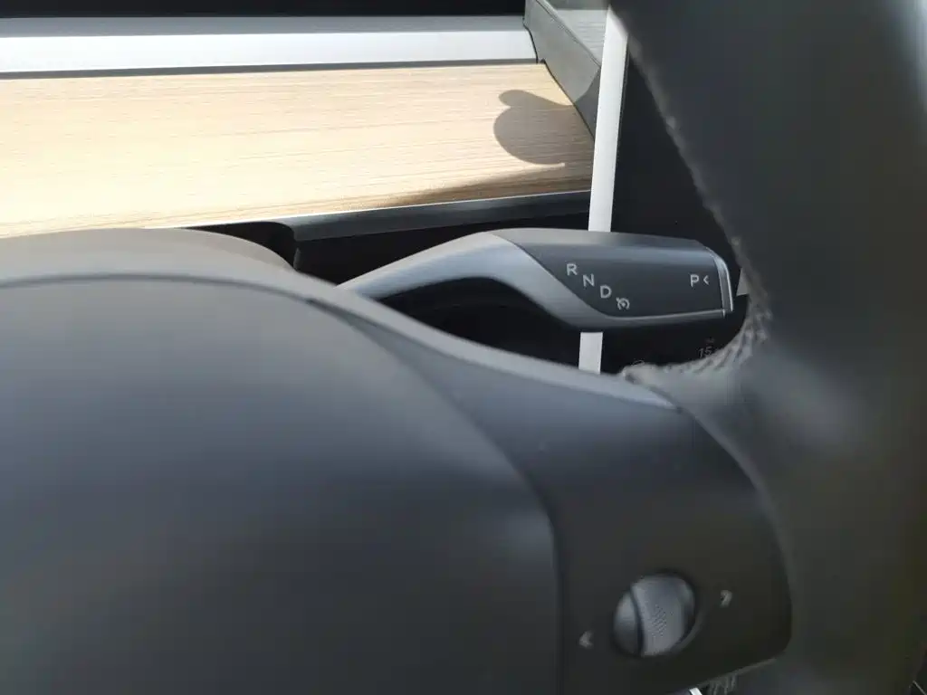 Tesla Model Y — фотографии объявления, Фото 11