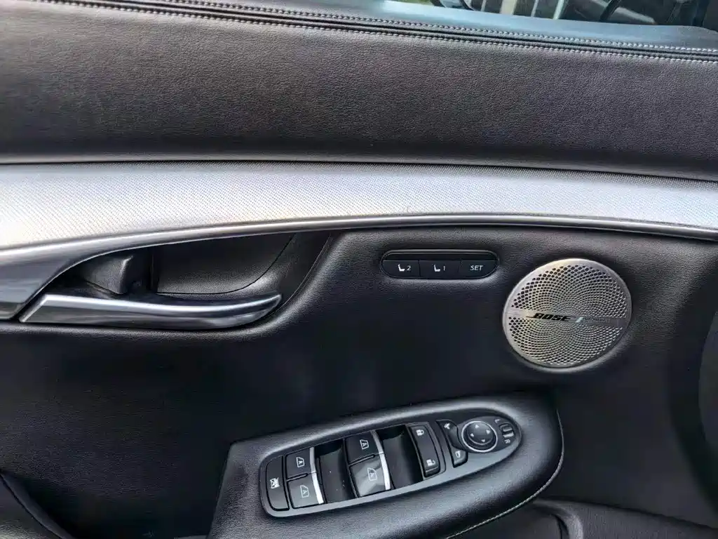Infiniti QX50 — миниатюра 9
