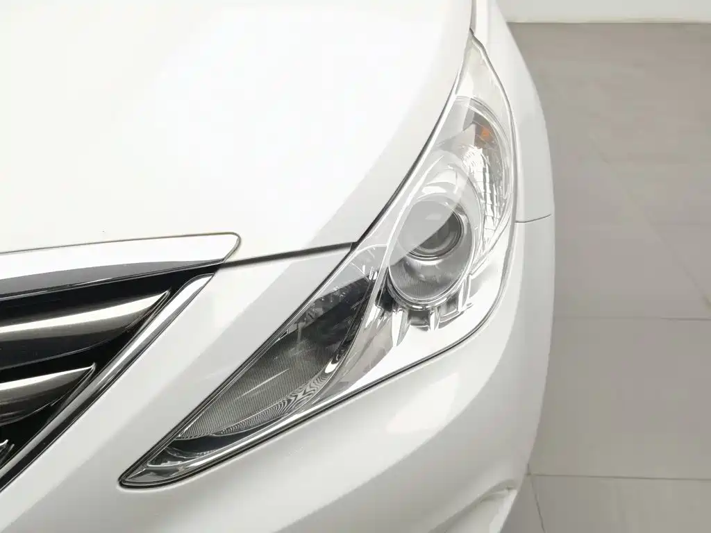 Hyundai Sonata — миниатюра 7