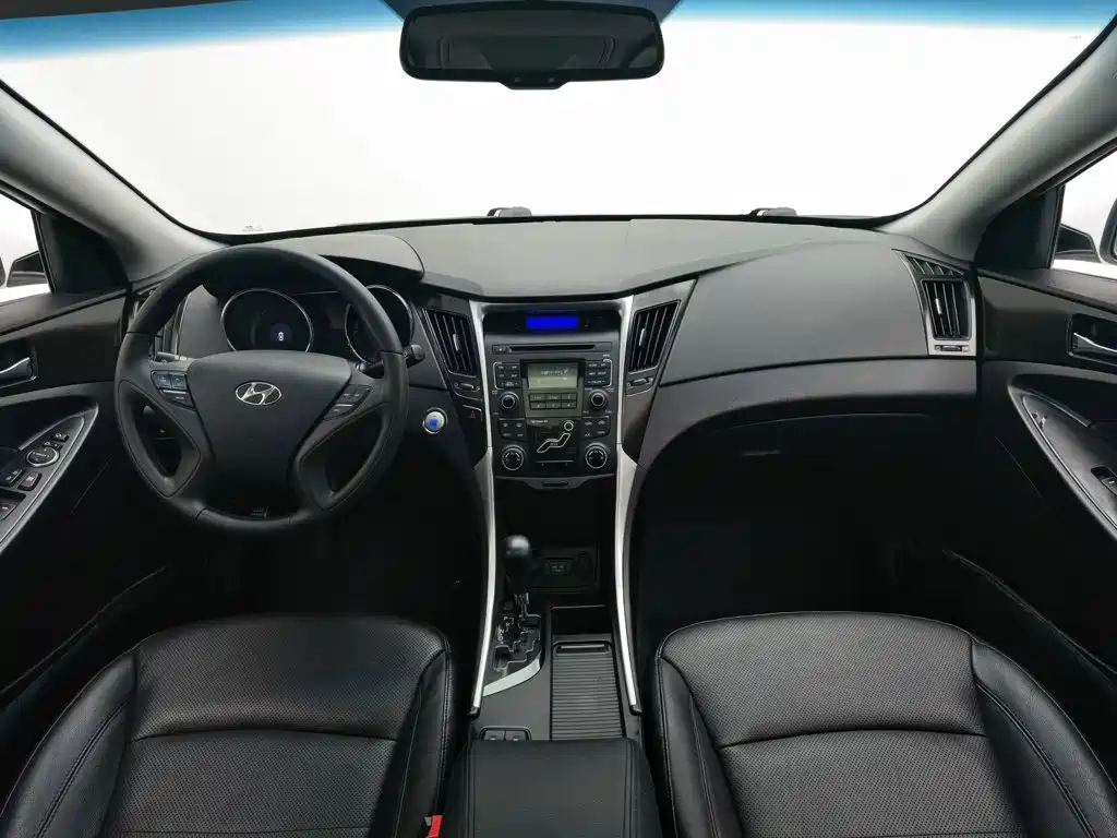 Hyundai Sonata — миниатюра 5