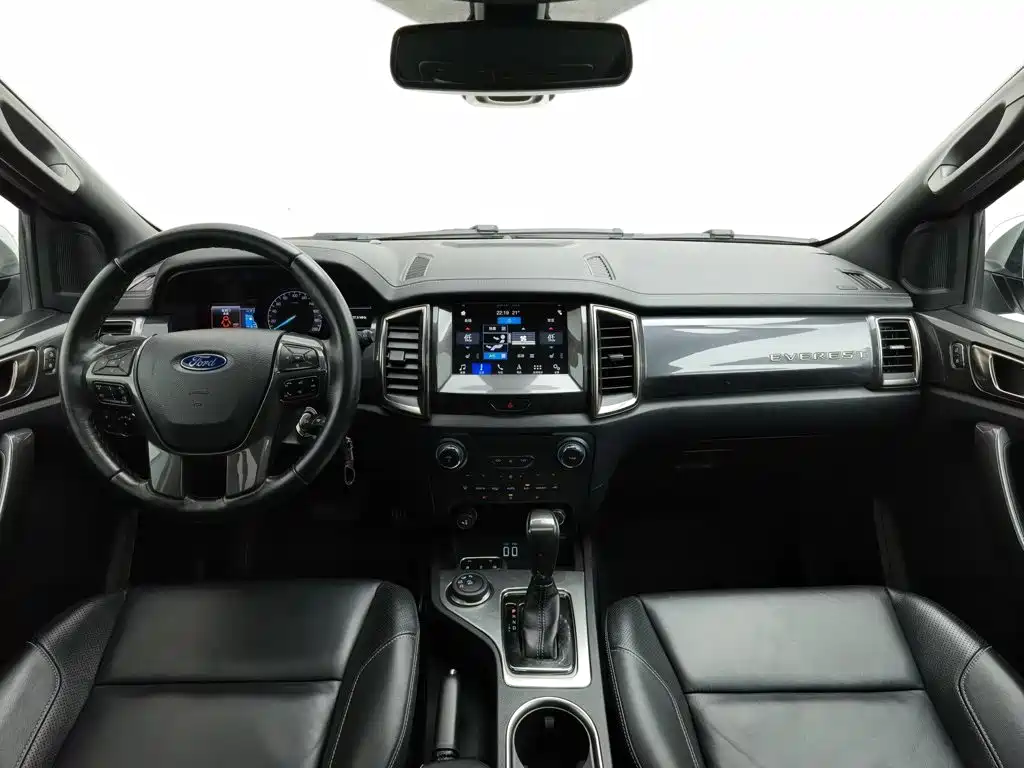 Ford Everest — миниатюра 5