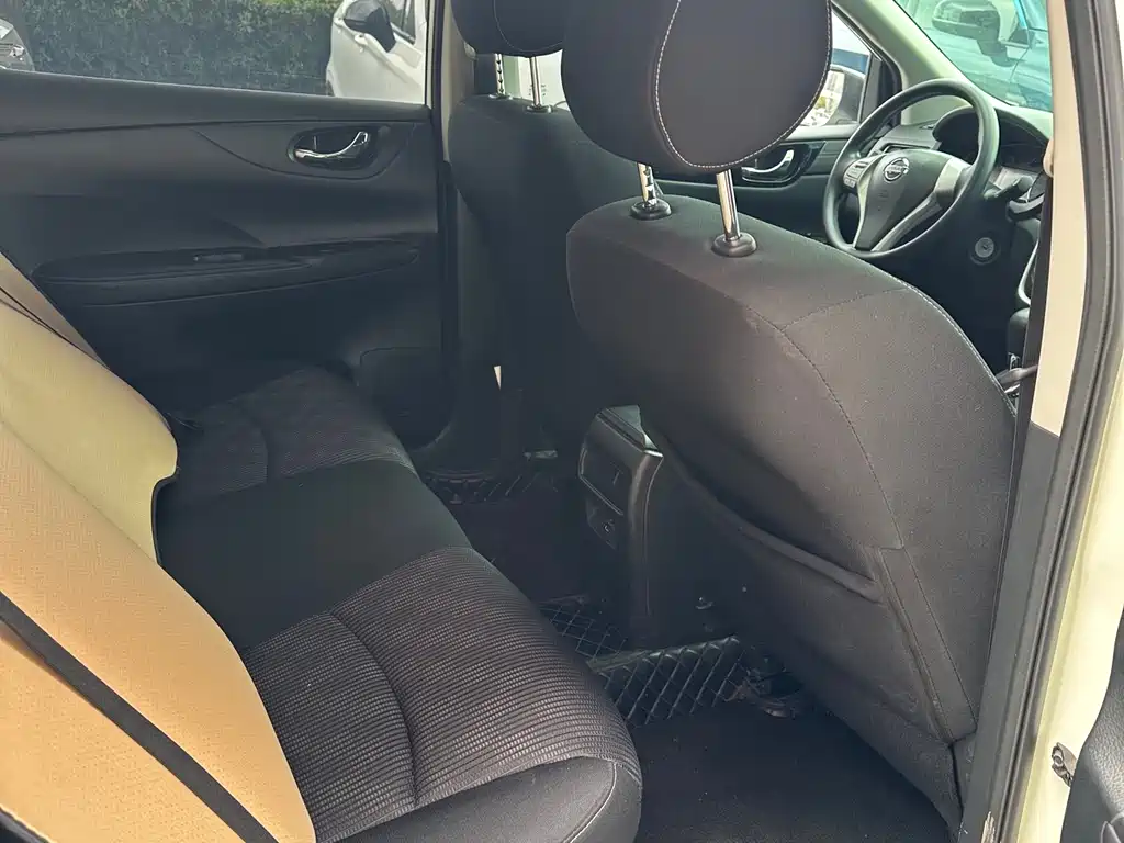 Nissan Tiida 2023 1.6L CVT