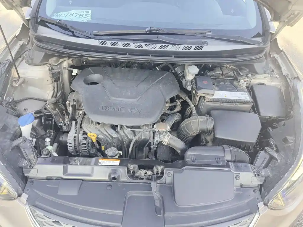 Hyundai Elantra Langdong — миниатюра 3