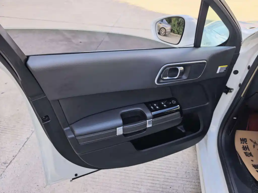 Citroen C6 — миниатюра 6