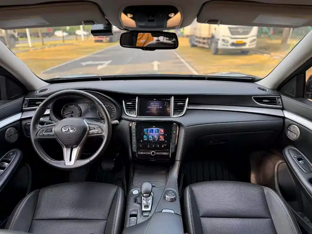 Infiniti QX50 — миниатюра 7