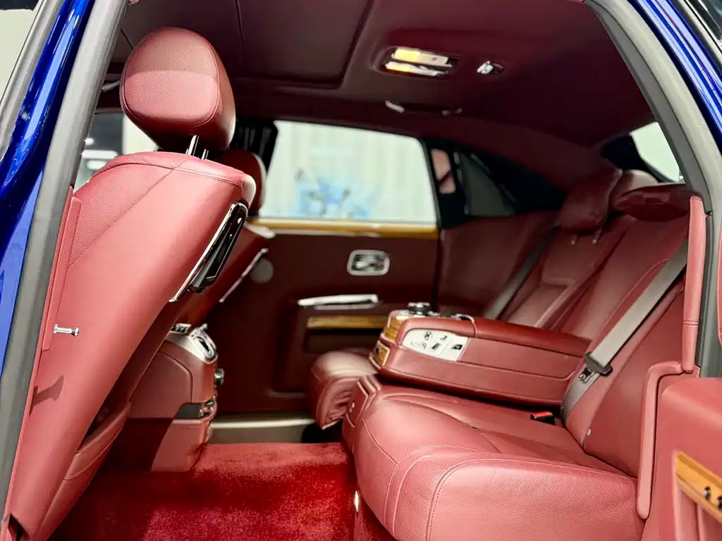 Rolls-Royce Ghost — миниатюра 17