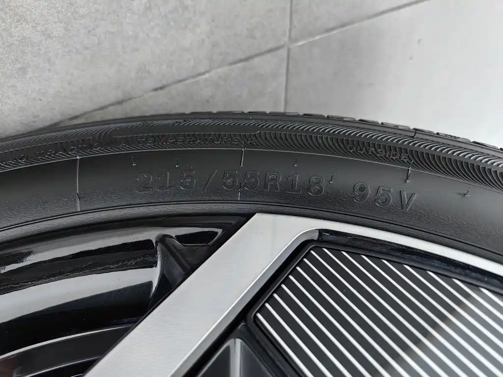 BYD Yuan Plus — миниатюра 24