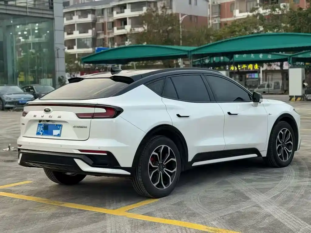 Ford Evos — миниатюра 7