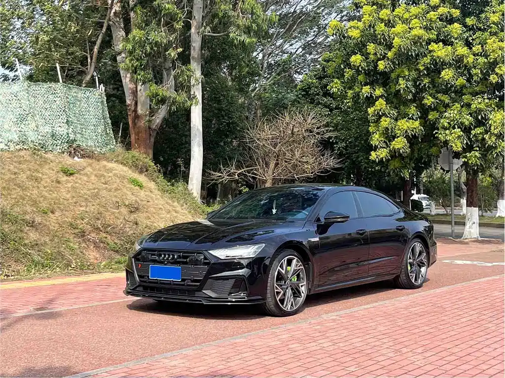 Audi A7L