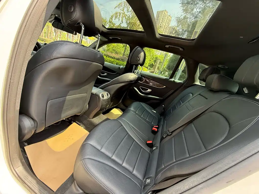 Mercedes-Benz GLC — миниатюра 10