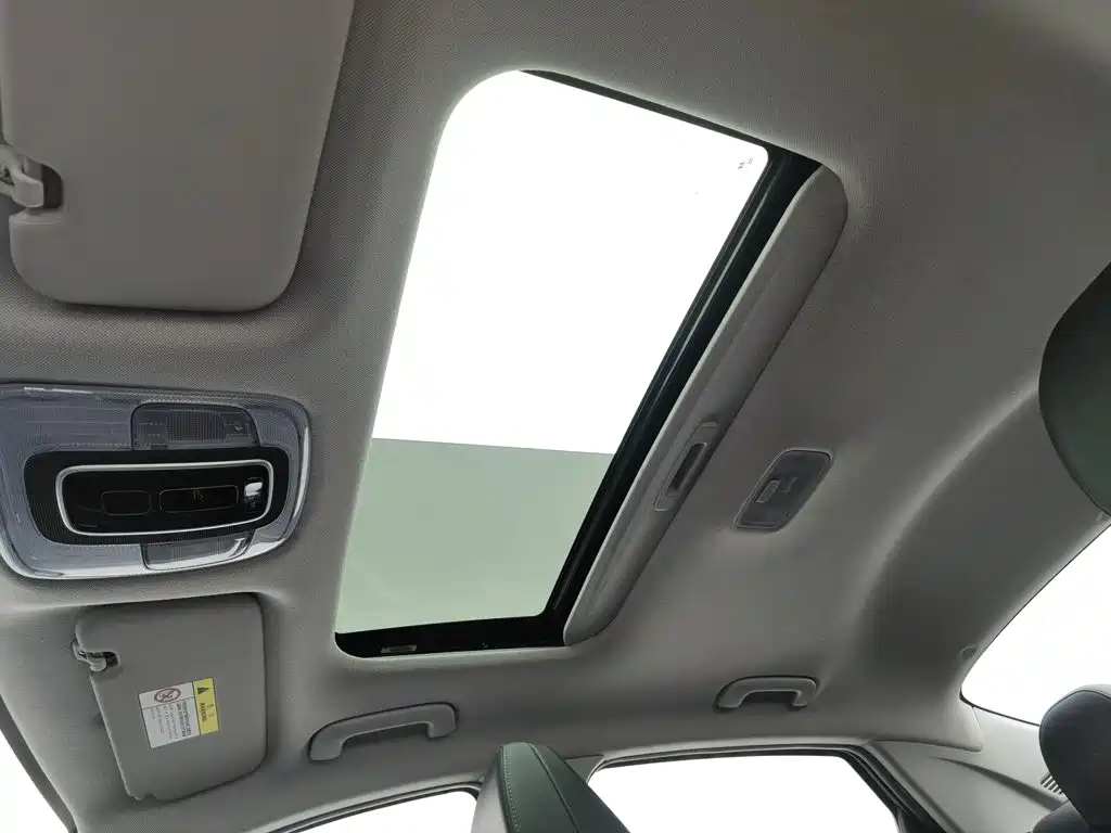 Hyundai Elantra — миниатюра 14